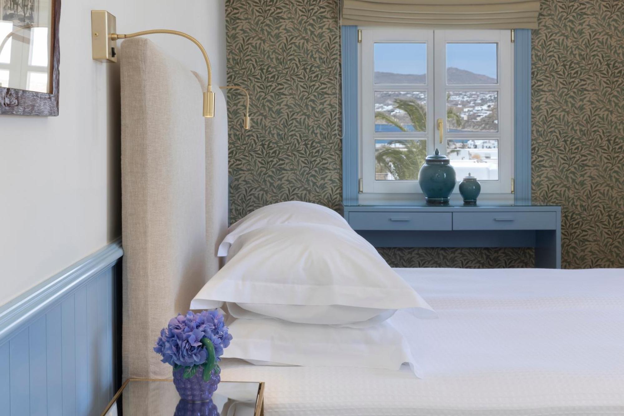 Dorion Hotel 4*