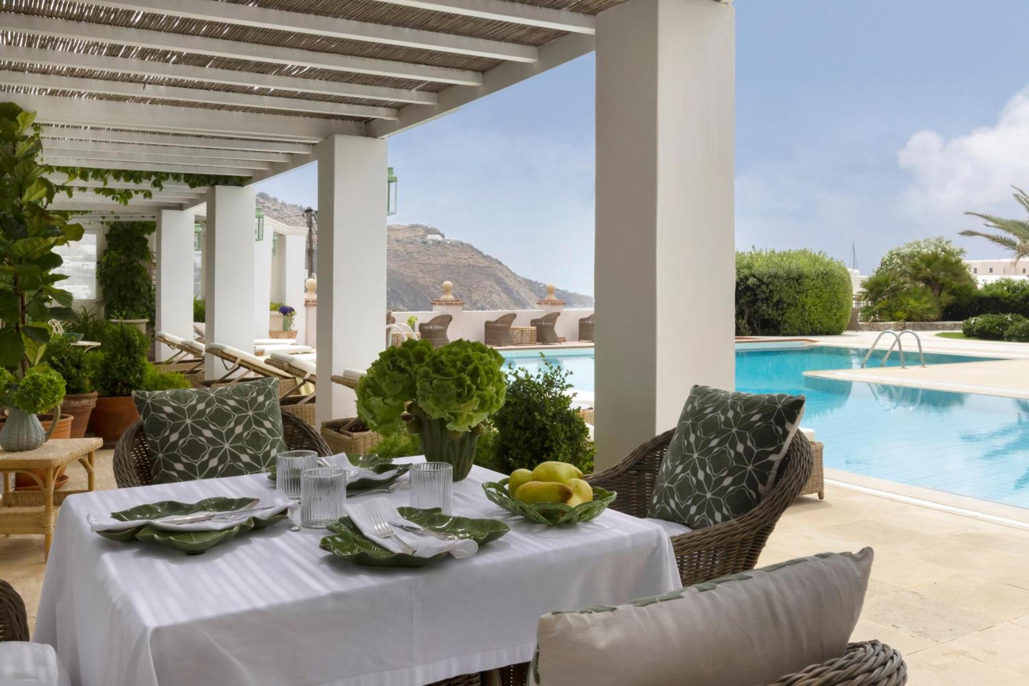 Dorion Hotel