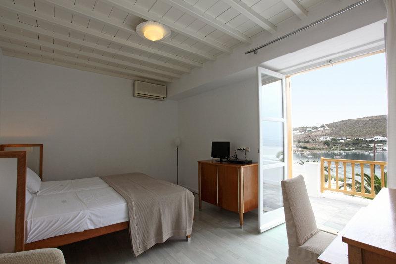 Dorion Hotel